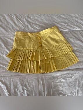 Y2K BCBG Mini Skirt yellow size 2